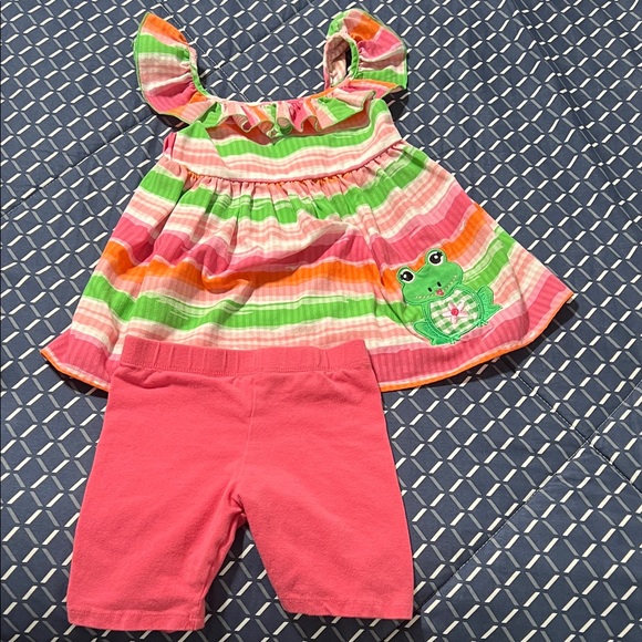 Colorful Striped Top with Pink Shorts - Picture 1 of 4